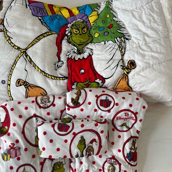 Pottery Barn Teen Bedding Pottery Barn Grinch Christmas Comforter